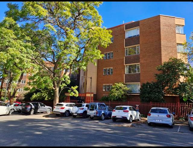 3 BEDROOM APARTMENT FOR SALE IN PARKTOWN